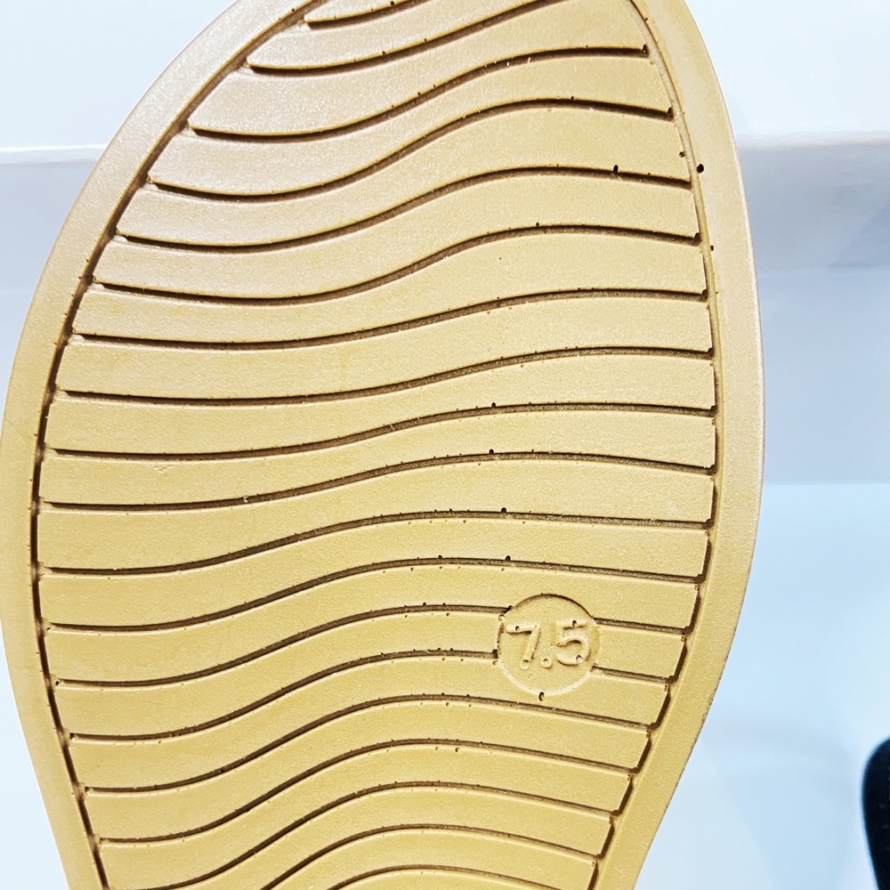 NWT Steve Madden Sandal 7.5 - Picture 5 of 5